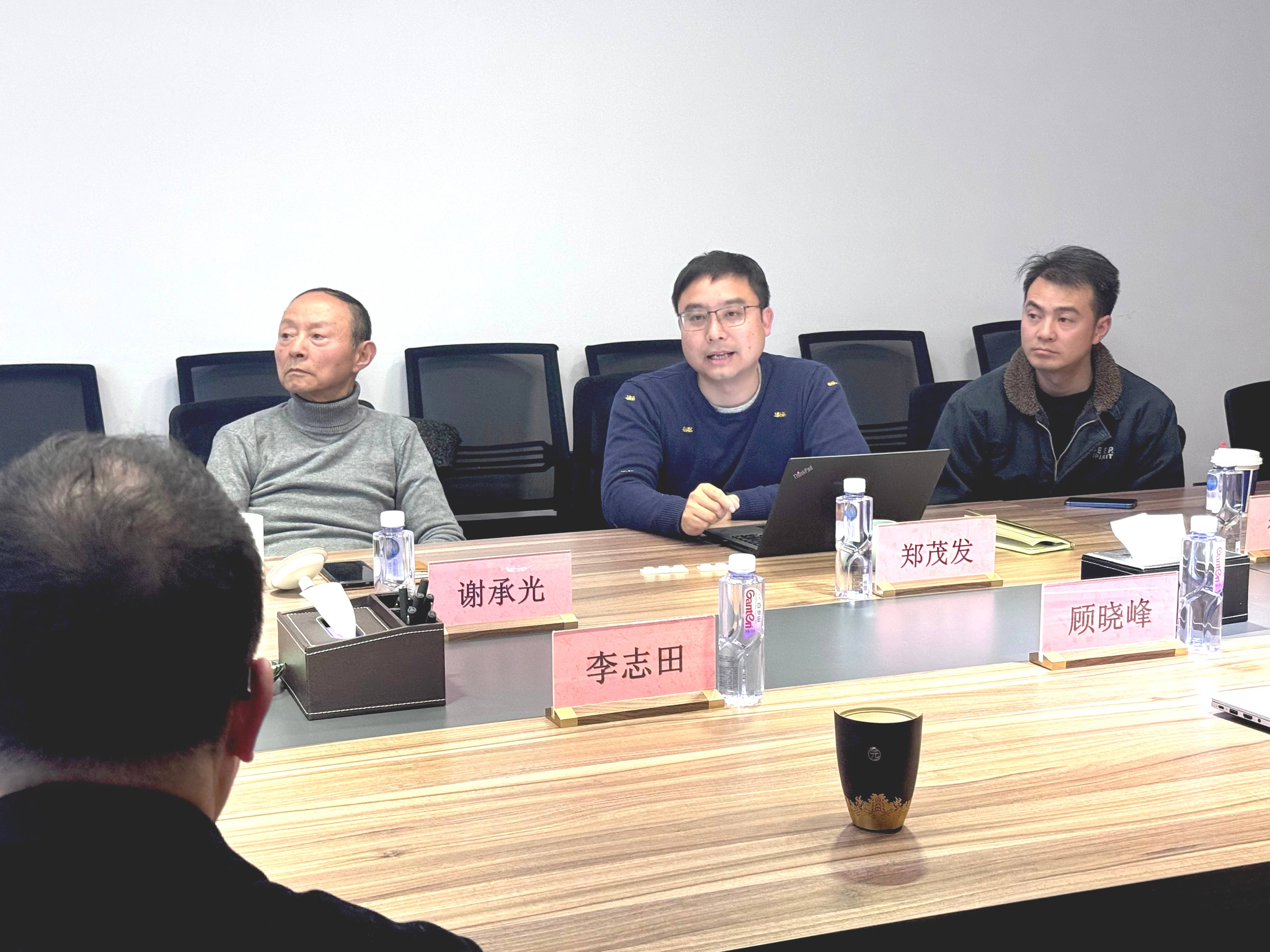上海家禽育种有限公司董事长谢承光一行来访交流，共探育种技术革新方向
