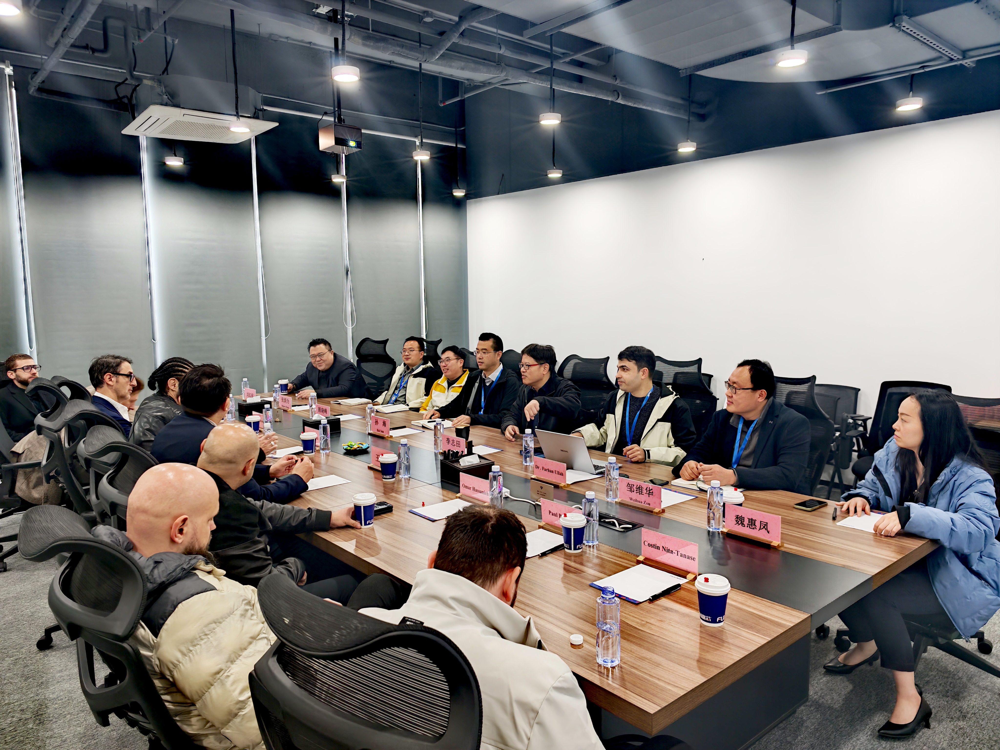 富芯医疗携手本奥米尔与One Technology，共拓欧亚非生物芯